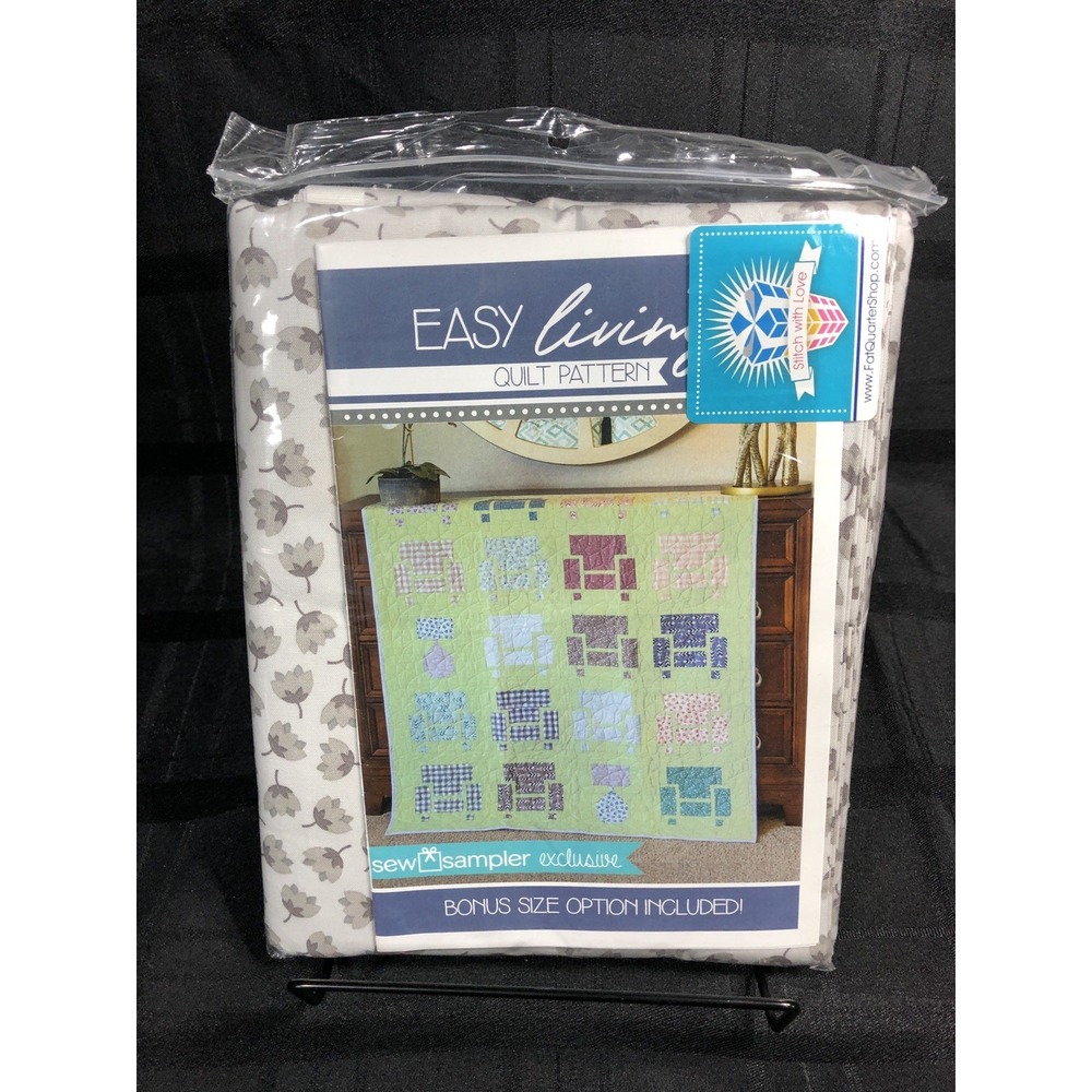 Fat Quarter Shop -Flower Toss Grey - Quilt Backing 3.22 Yards Plus Quilt Pattern